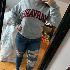 Harvard college crewneck!
